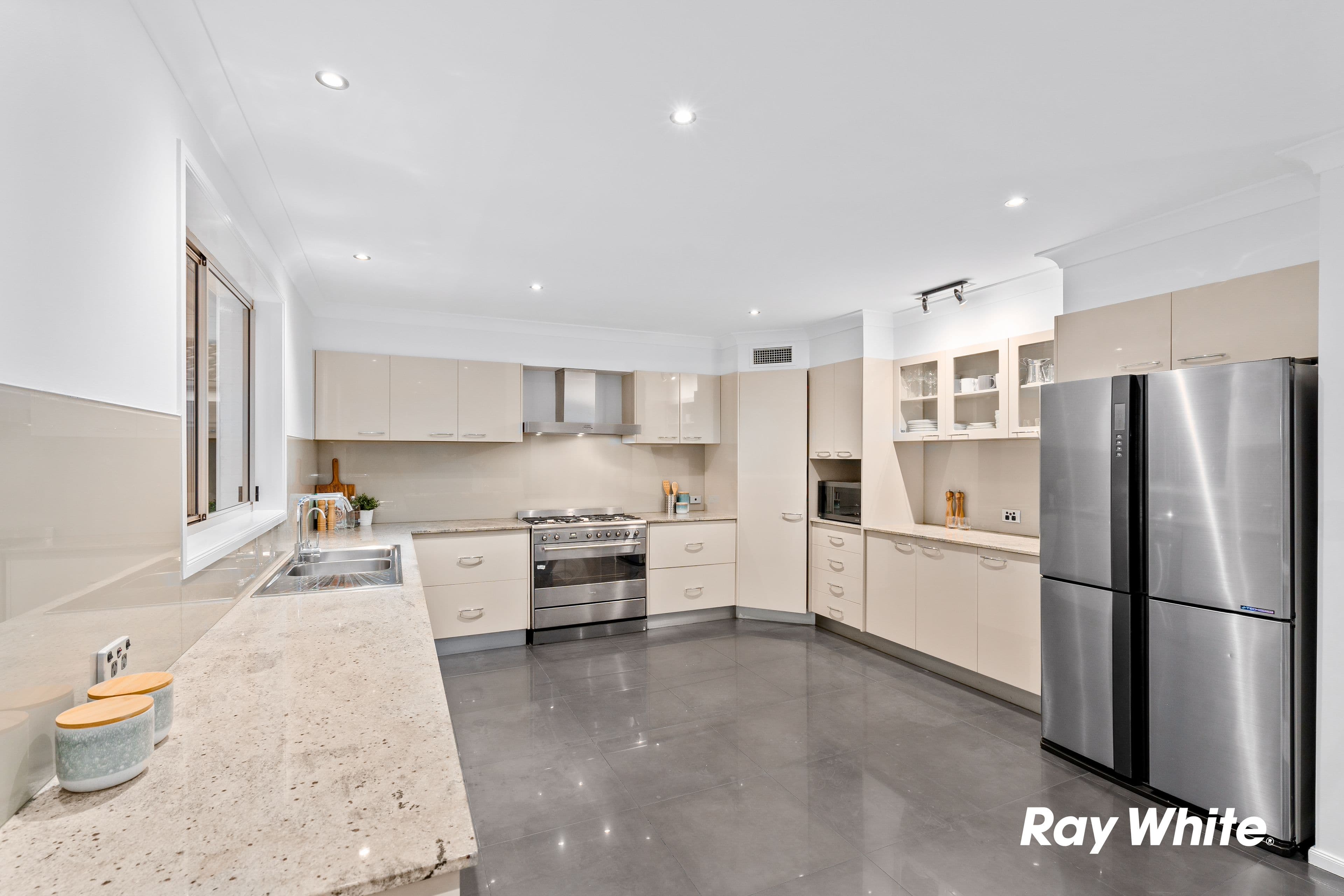 3 Epsam Avenue, Stanhope Gardens NSW 2768, Stanhope Gardens - Thumbnail 3