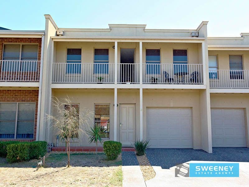 Unit 3/14 Mickleton Grove, Point Cook - Image 1