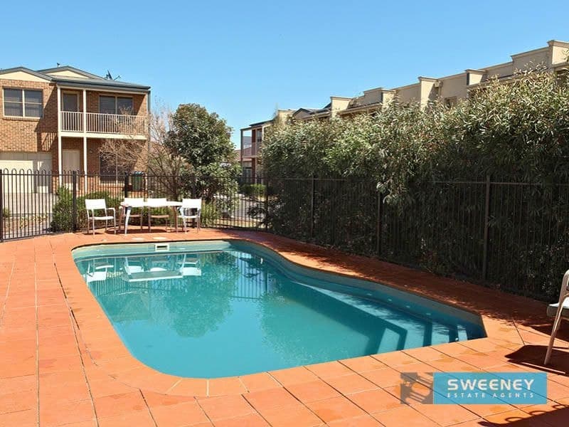 Unit 3/14 Mickleton Grove, Point Cook - Thumbnail 6
