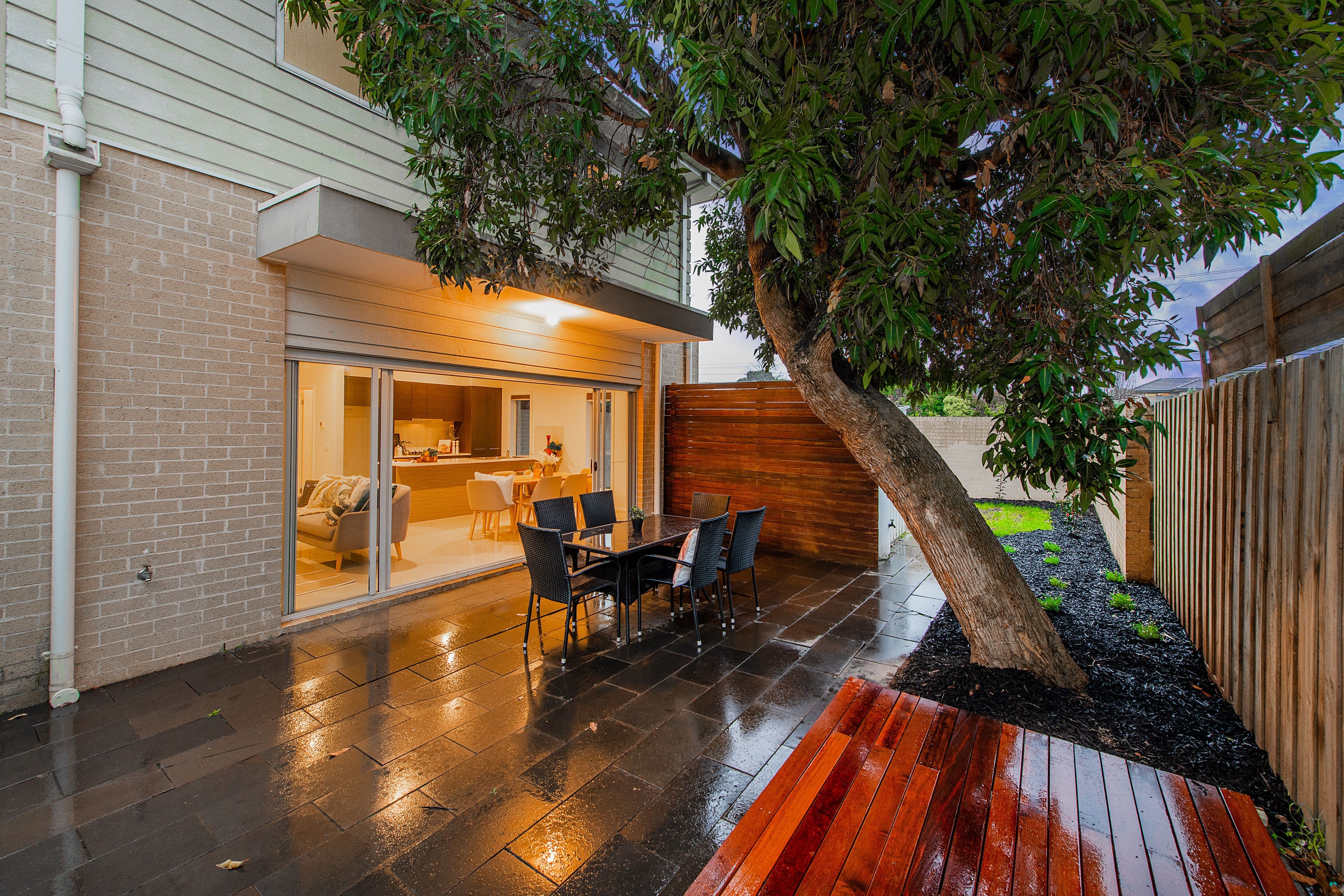 101 Scoresby Road, Bayswater VIC 3153, Bayswater - Thumbnail 2