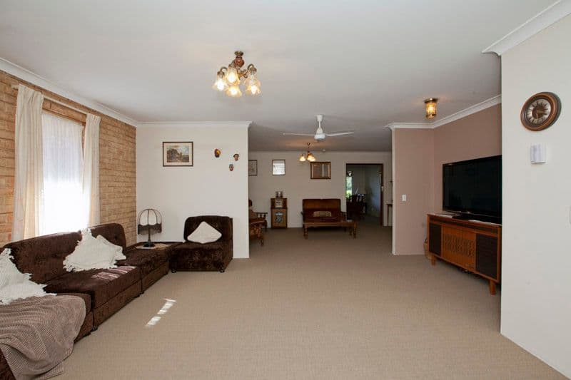 90 Grove Road, LESMURDIE WA 6076, Lesmurdie - Thumbnail 4