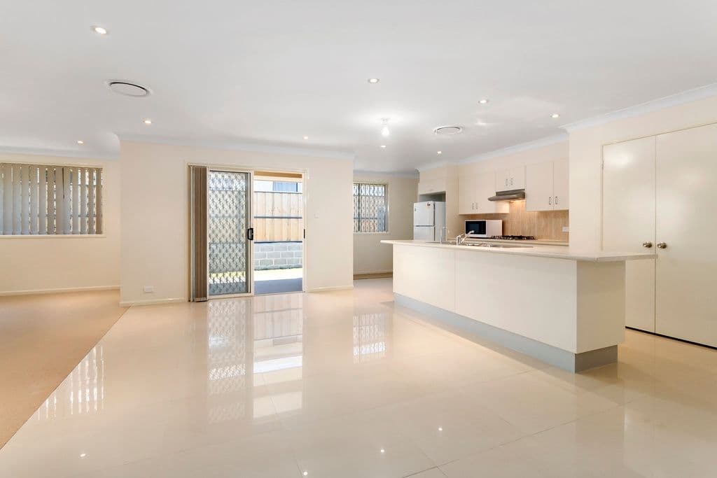 55 Dobroyd Drive, ELIZABETH HILLS NSW 2171, Elizabeth Hills - Thumbnail 4