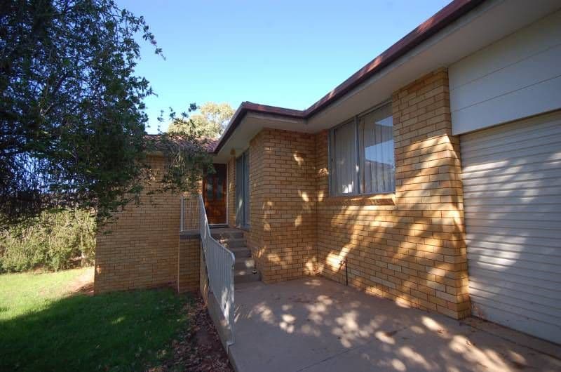 6 Jolly Place, GRIFFITH NSW 2680, Griffith - Image 1