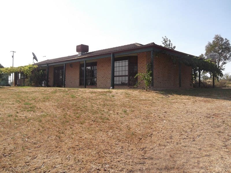 415 Elouera Road, COWRA NSW 2794, Cowra - Image 1