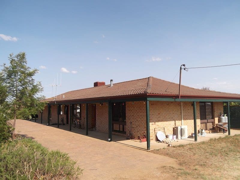 415 Elouera Road, COWRA NSW 2794, Cowra - Thumbnail 2