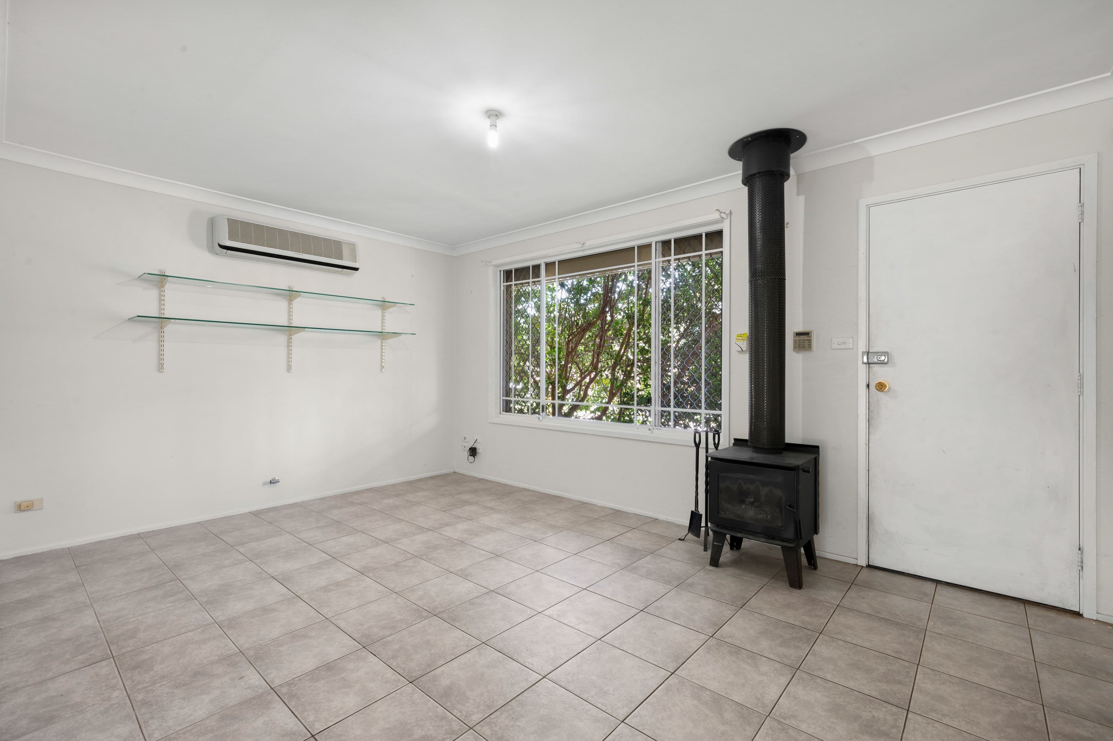 36 Jersey Parade, Minto NSW 2566, Minto - Thumbnail 2