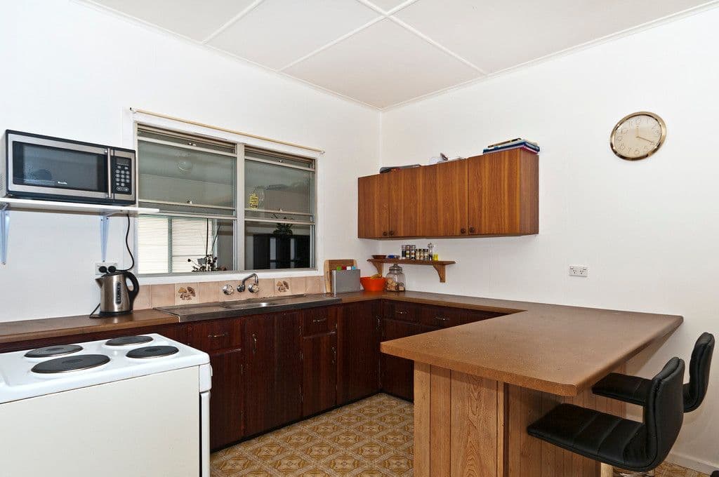 11 Gaydon Street, NEWTOWN QLD 4350, Newtown - Thumbnail 5