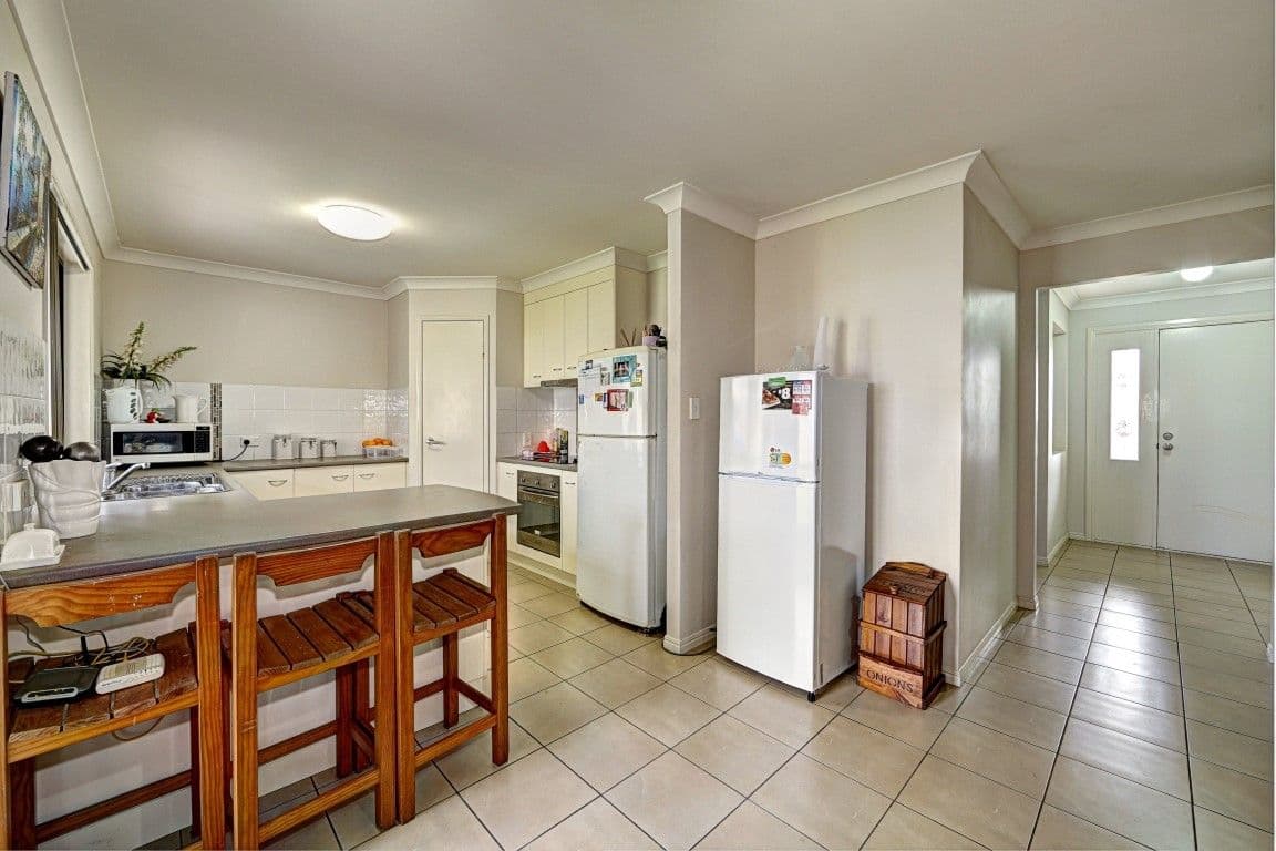 56 The Strand West, THABEBAN QLD 4670, Thabeban - Thumbnail 4
