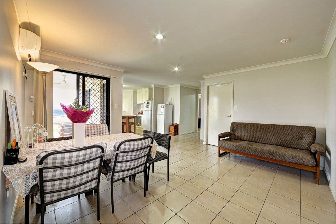 56 The Strand West, THABEBAN QLD 4670, Thabeban - Thumbnail 5