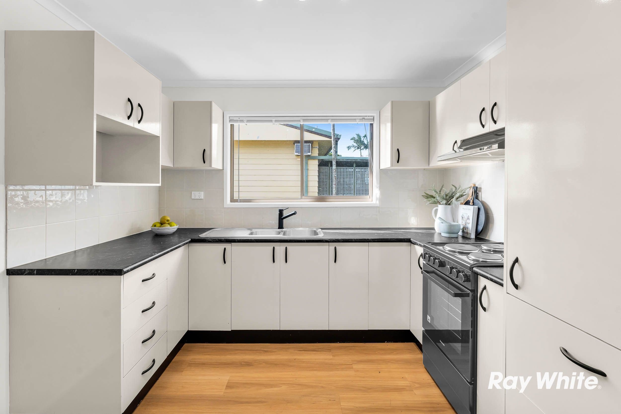 20 Waratah Drive, Crestmead QLD 4132, Crestmead - Thumbnail 2