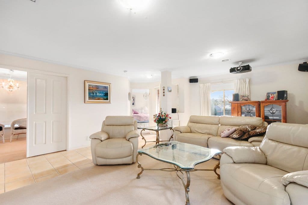 13 Kyra Close, Lilydale VIC 3140, Lilydale - Thumbnail 3