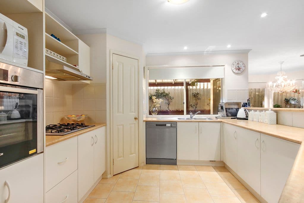 13 Kyra Close, Lilydale VIC 3140, Lilydale - Thumbnail 6
