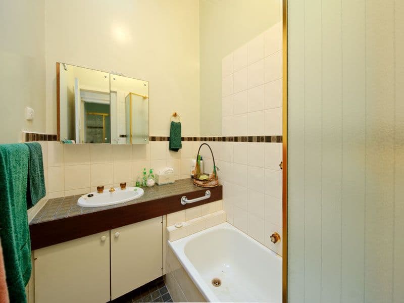 30 Kenmare Street, MONT ALBERT VIC 3127, Mont Albert - Thumbnail 6