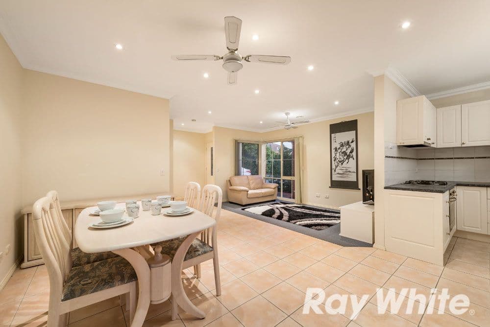 8 Stamford Crescent, Rowville VIC 3178, Rowville - Thumbnail 4
