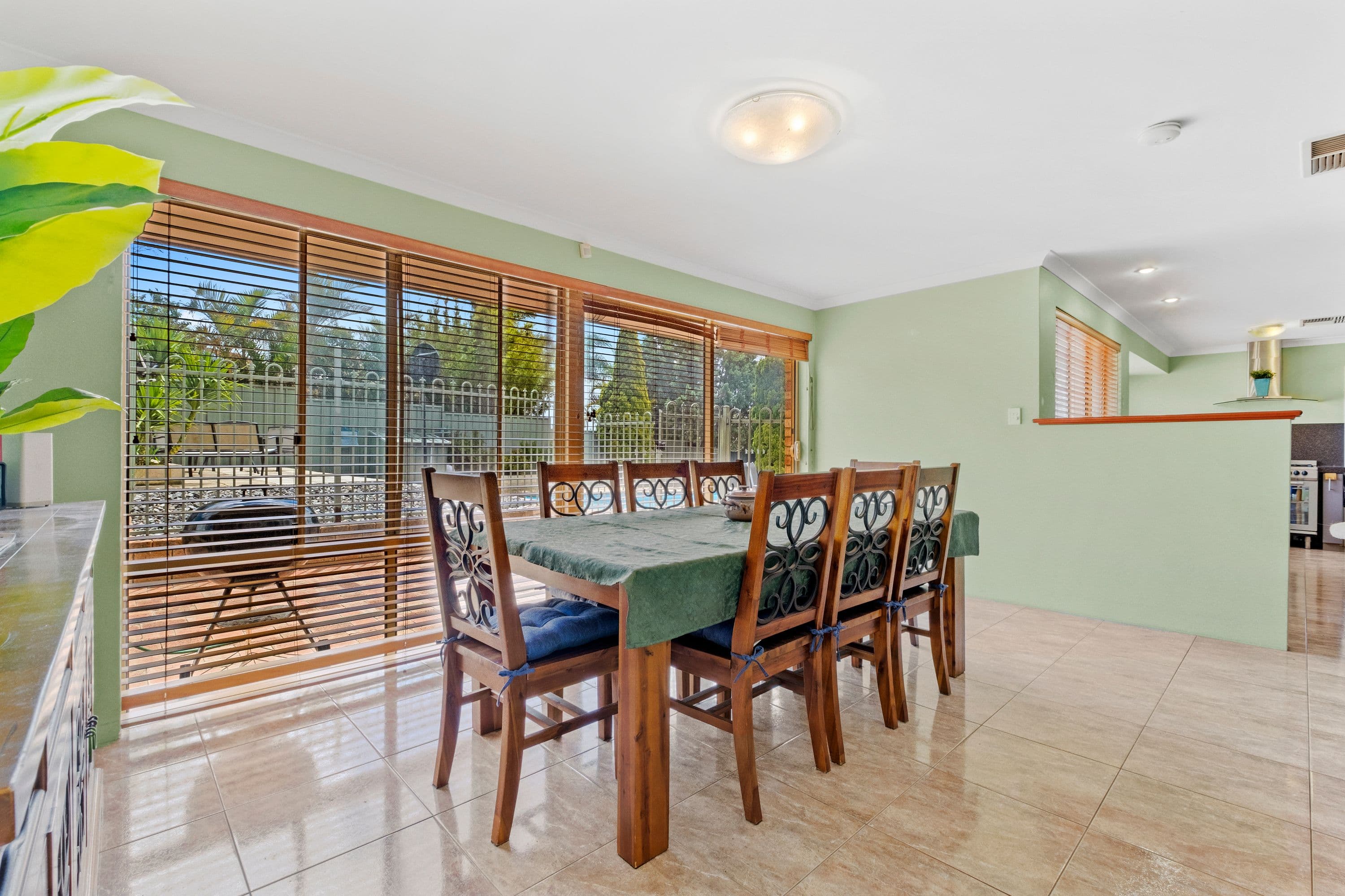 39 Merrifield Circle, Leeming WA 6149, Leeming - Thumbnail 8