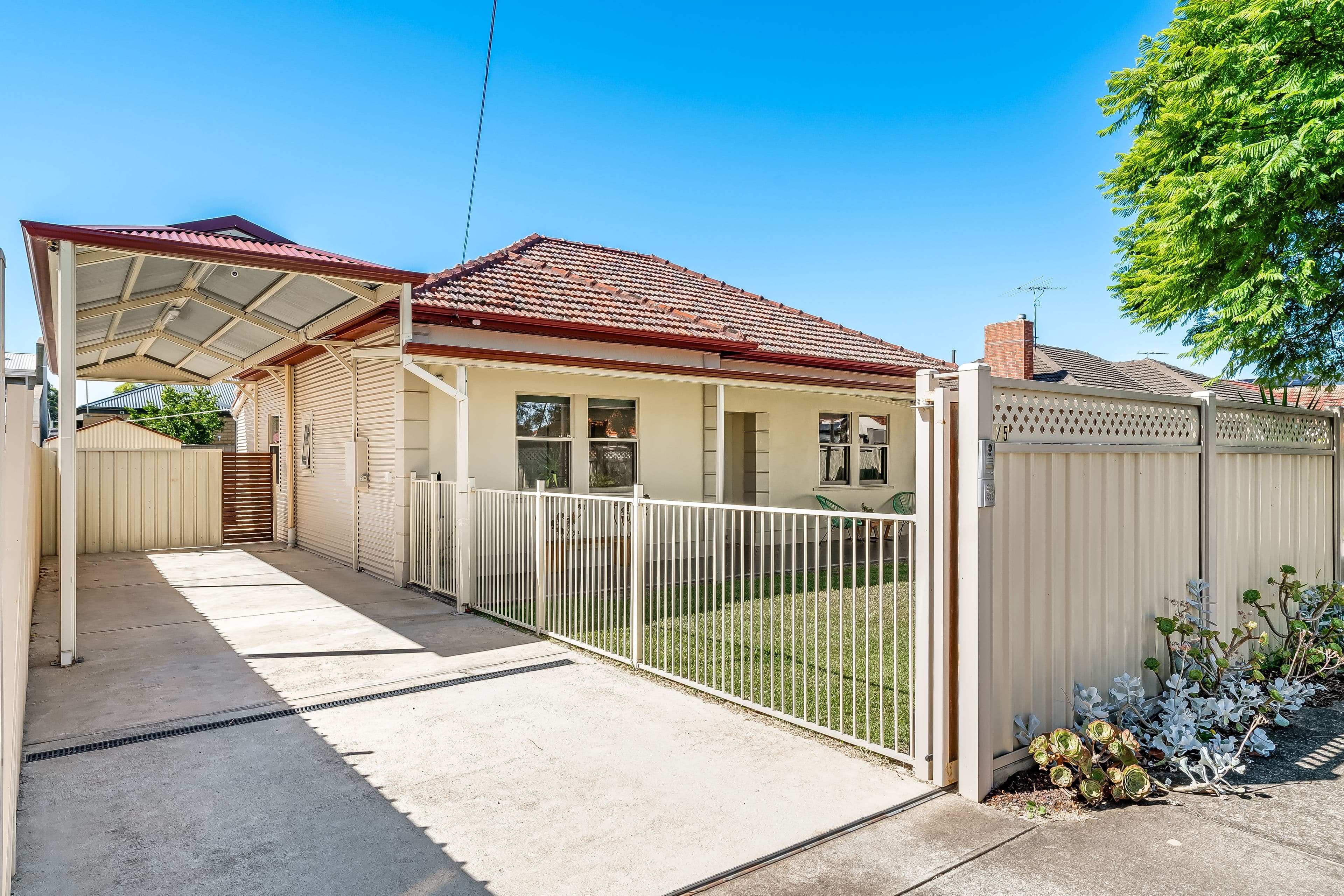 5 Honeyton Street, Seaton SA 5023, Seaton - Thumbnail 2