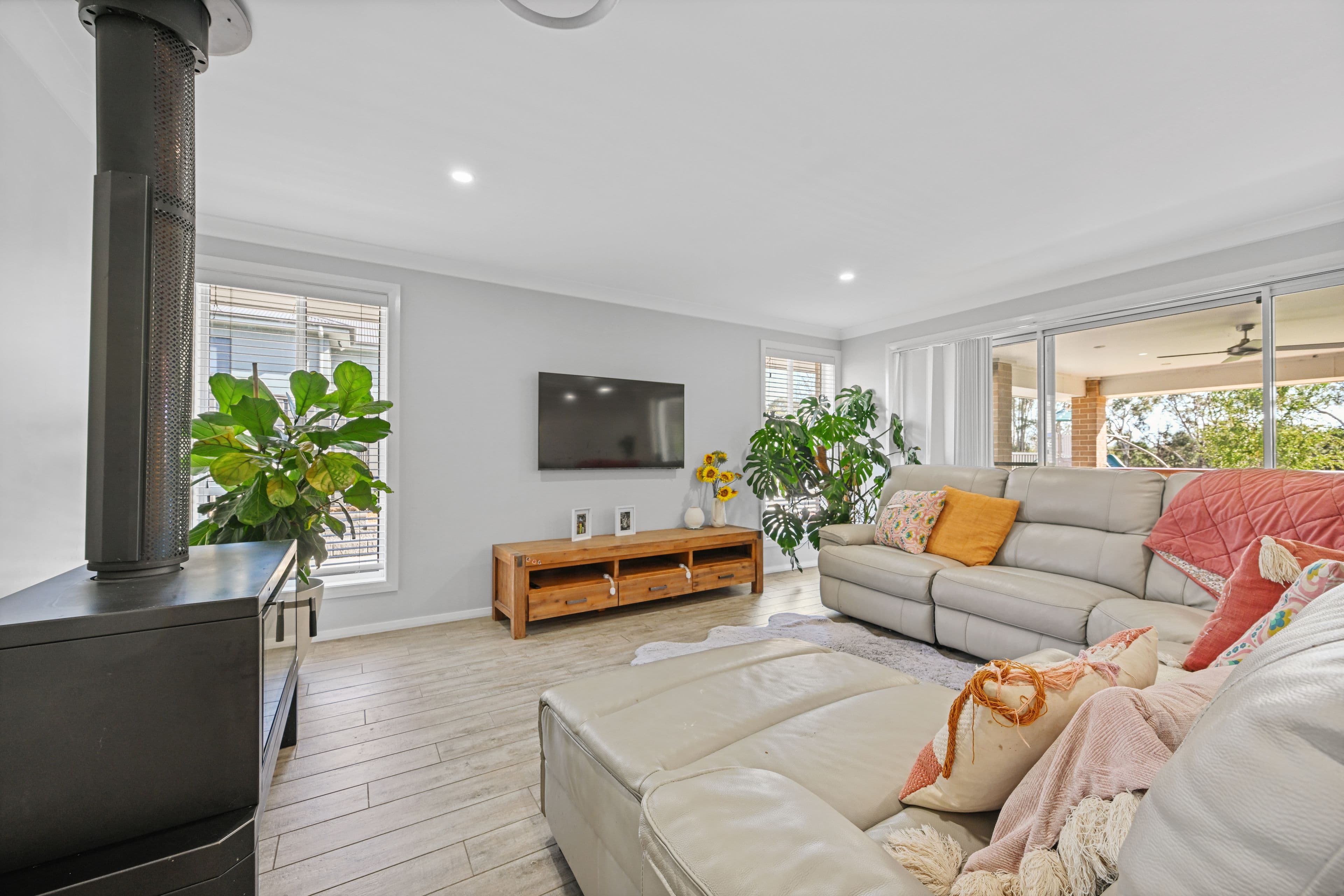 18 Johnston Crescent, Blayney NSW 2799, Blayney - Thumbnail 2