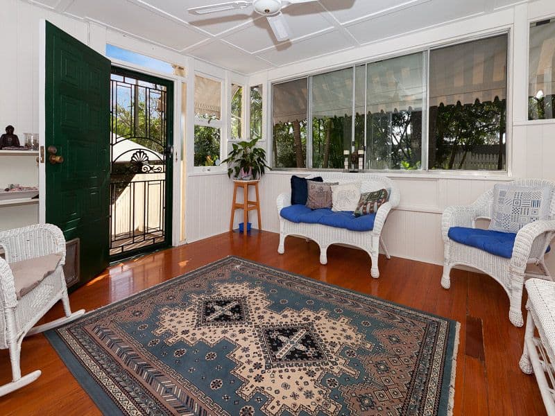 249 Cliveden Avenue, OXLEY QLD 4075, Oxley - Thumbnail 2