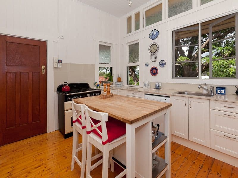 249 Cliveden Avenue, OXLEY QLD 4075, Oxley - Thumbnail 5