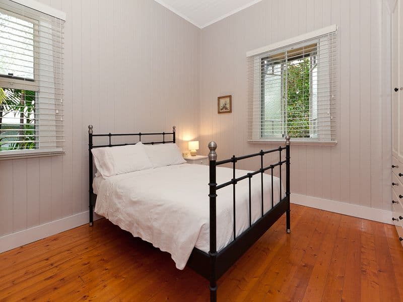 249 Cliveden Avenue, OXLEY QLD 4075, Oxley - Thumbnail 8