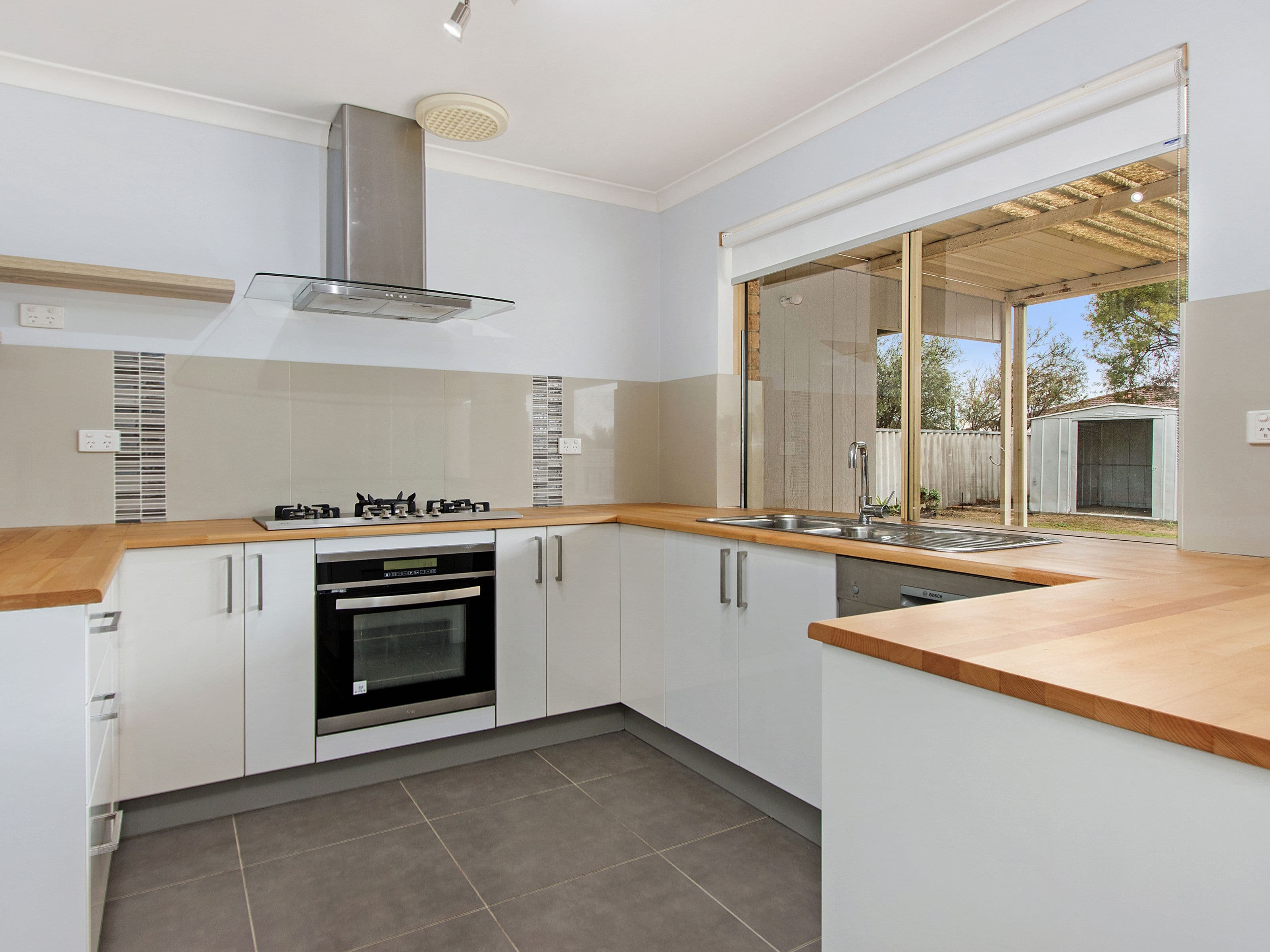 2 Bunda Place, Waikiki WA 6169, Waikiki - Thumbnail 4