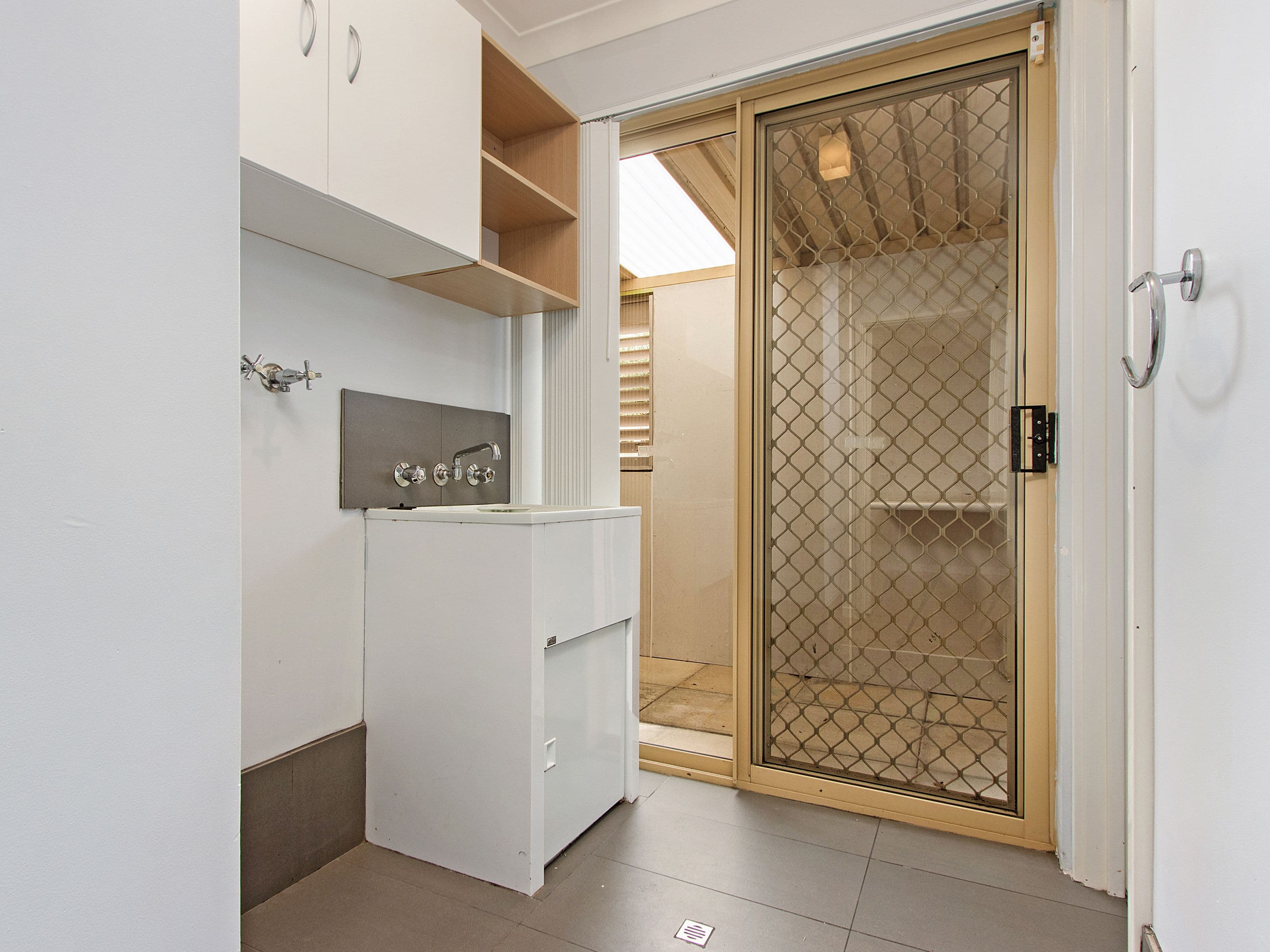 2 Bunda Place, Waikiki WA 6169, Waikiki - Thumbnail 8