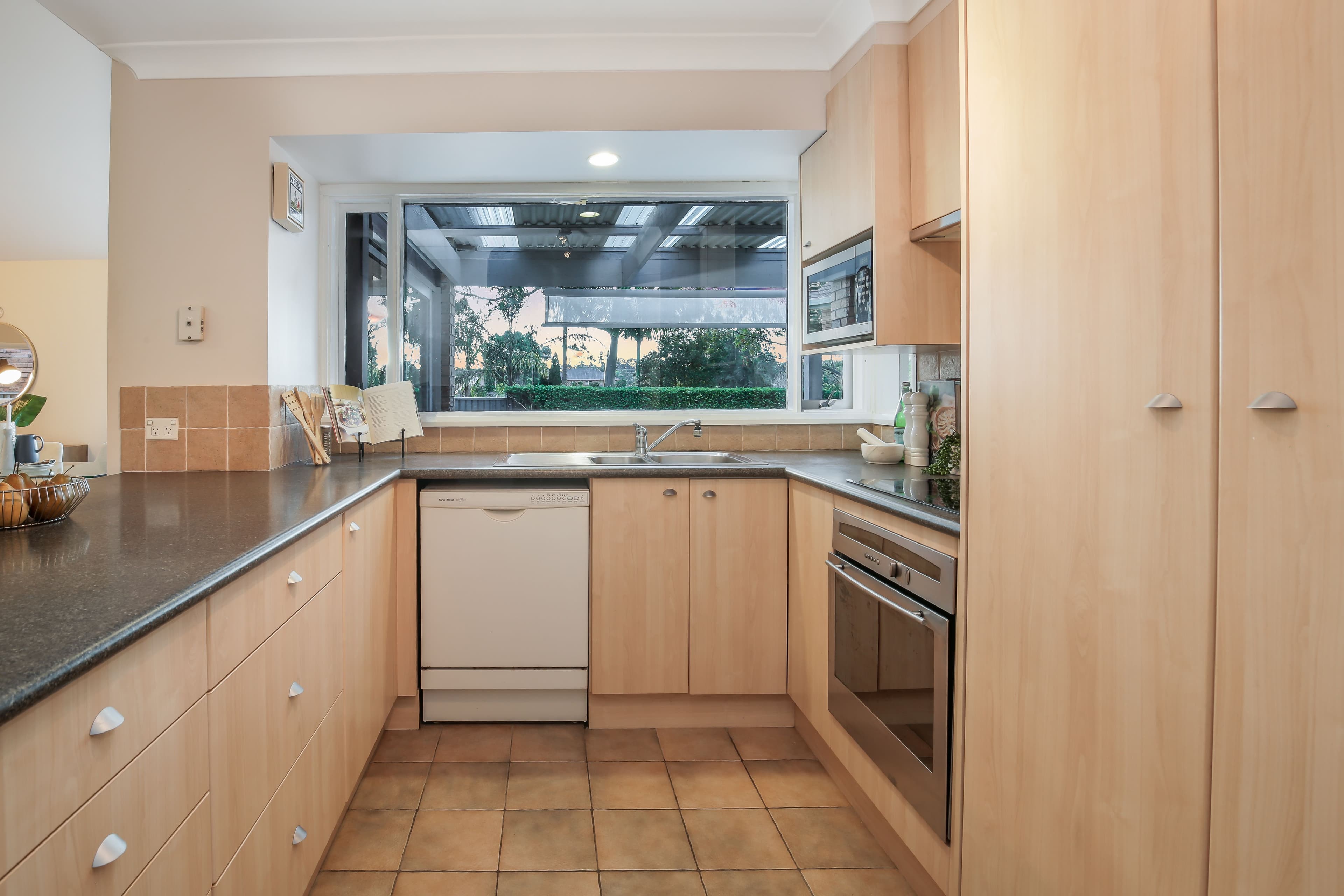 20 Tallowwood Avenue, Cherrybrook - Thumbnail 7