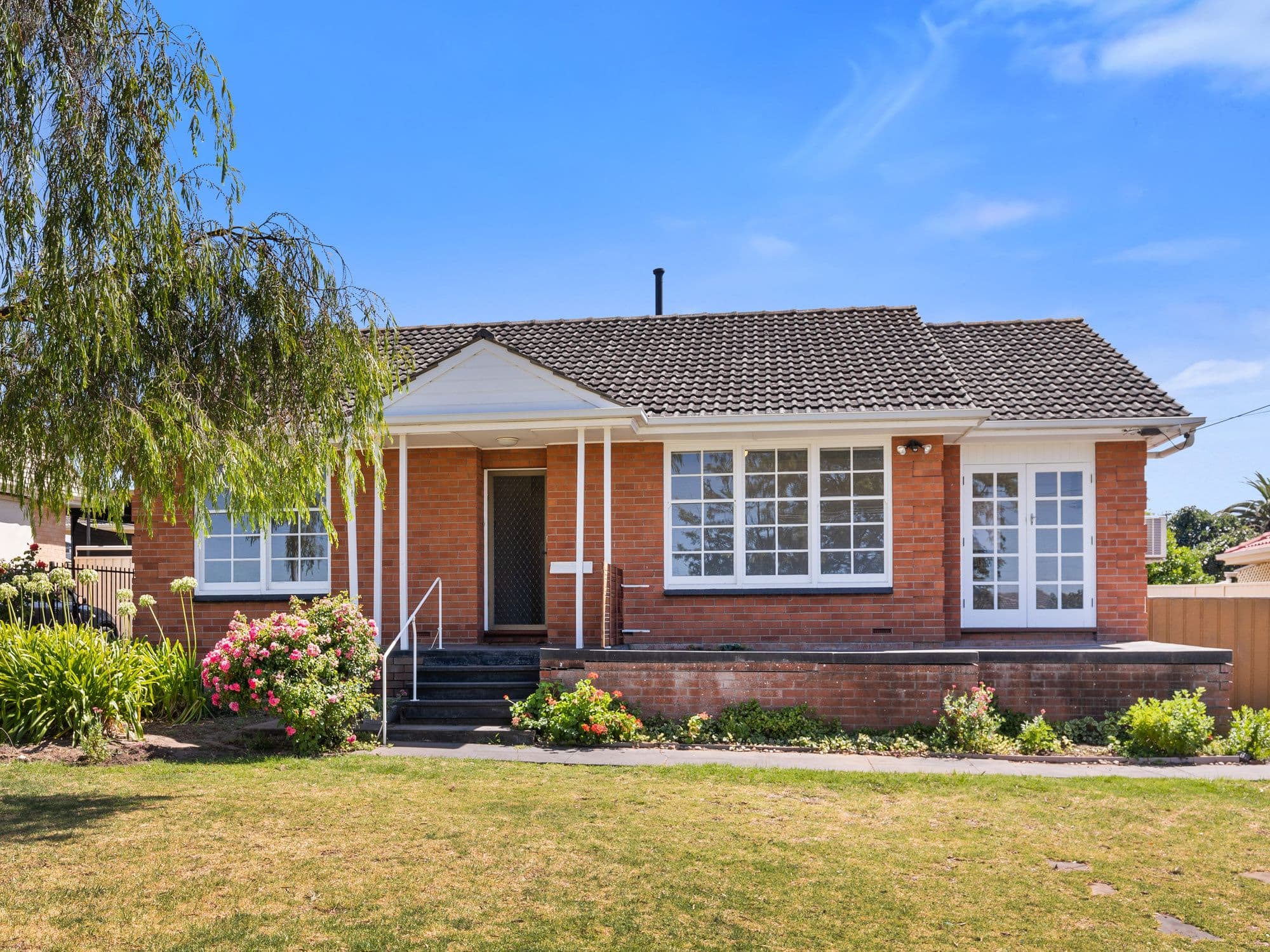 21 Glenda Avenue, Morphett Vale SA 5162, Morphett Vale - Thumbnail 2
