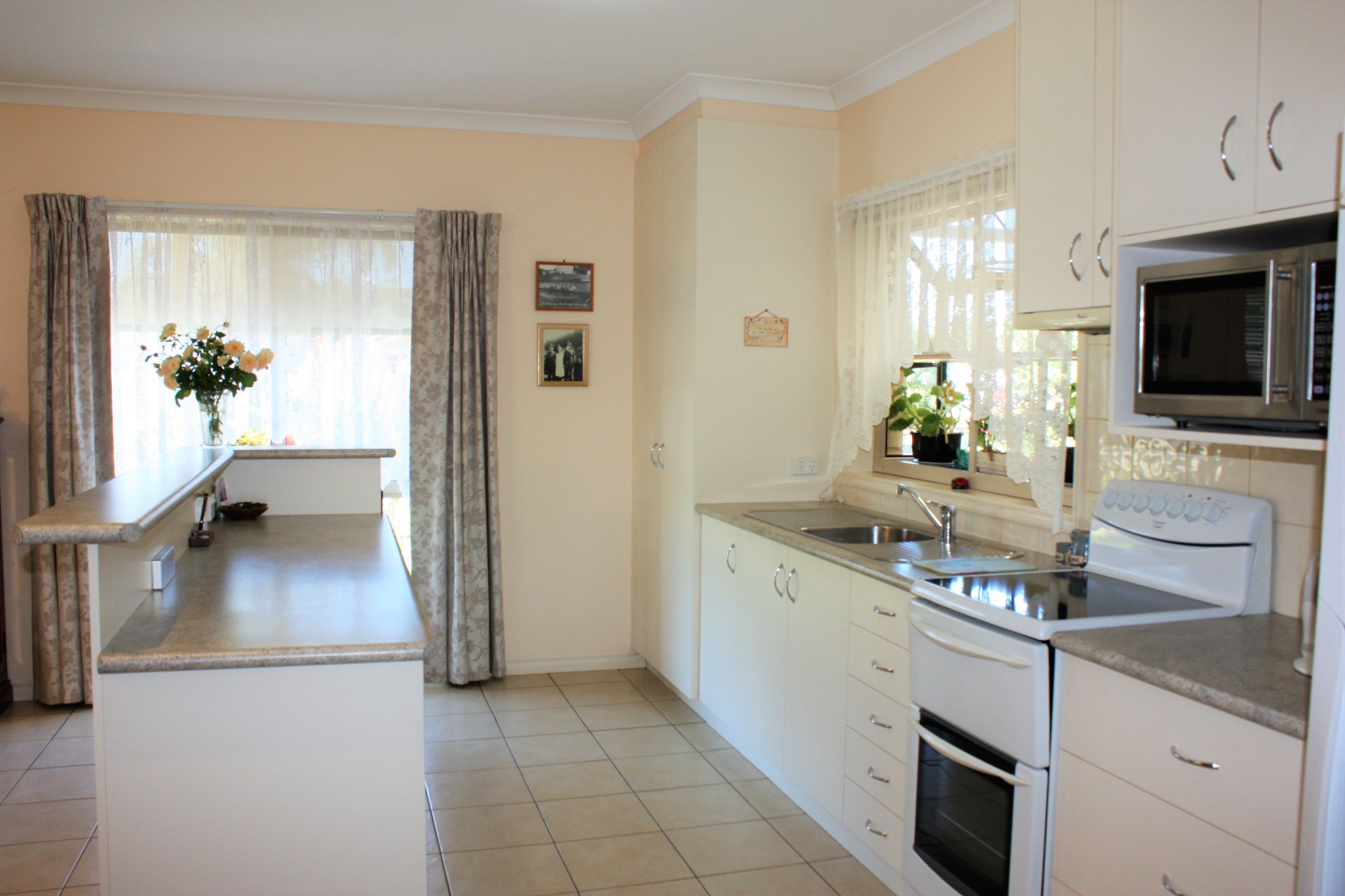 73 Banksia Drive, Corowa - Thumbnail 2