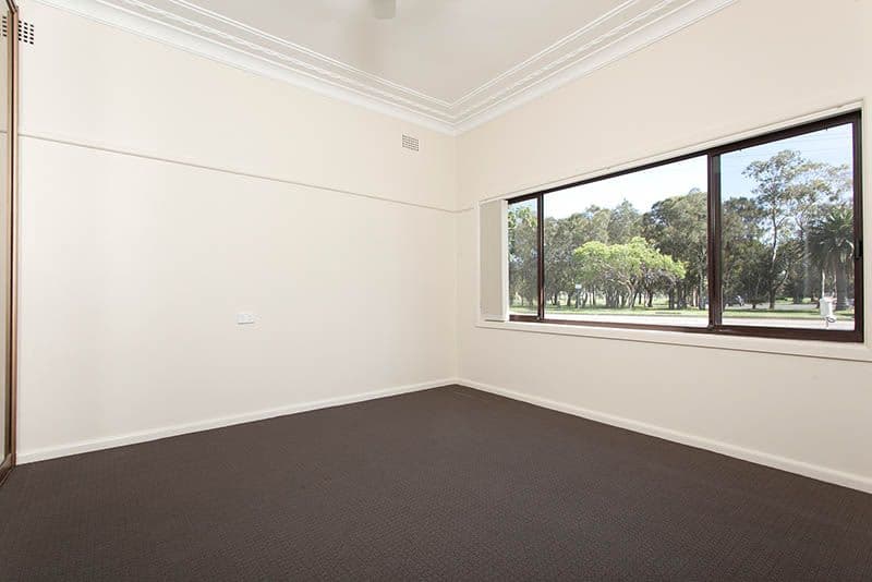 1 Lake Entrance Road, WARILLA NSW 2528, Warilla - Thumbnail 4