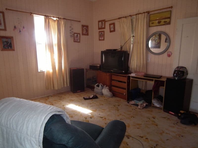 137 Cambridge Street, Granville QLD 4650, Granville - Thumbnail 3
