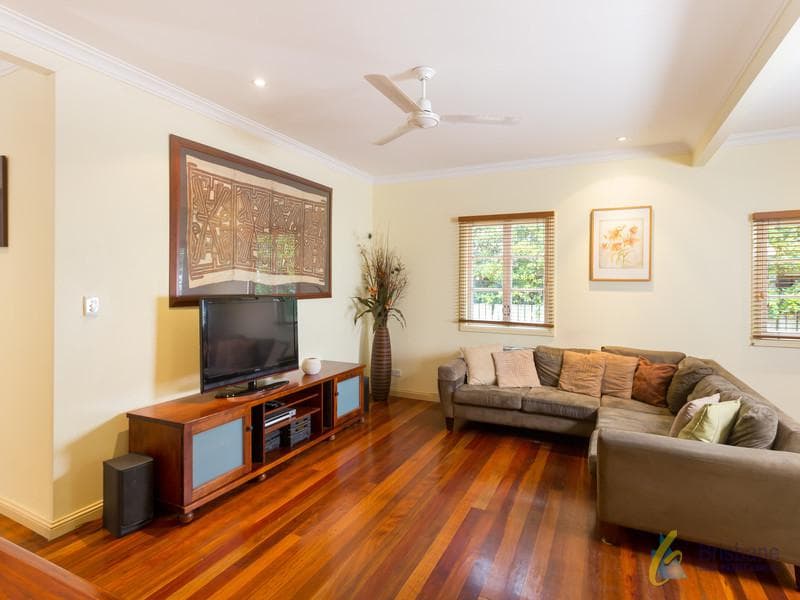 8 Mortlake Road,  Graceville, Graceville - Thumbnail 6