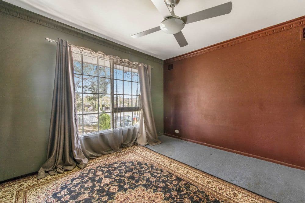 64 Laura Road, Knoxfield VIC 3180, Knoxfield - Thumbnail 3