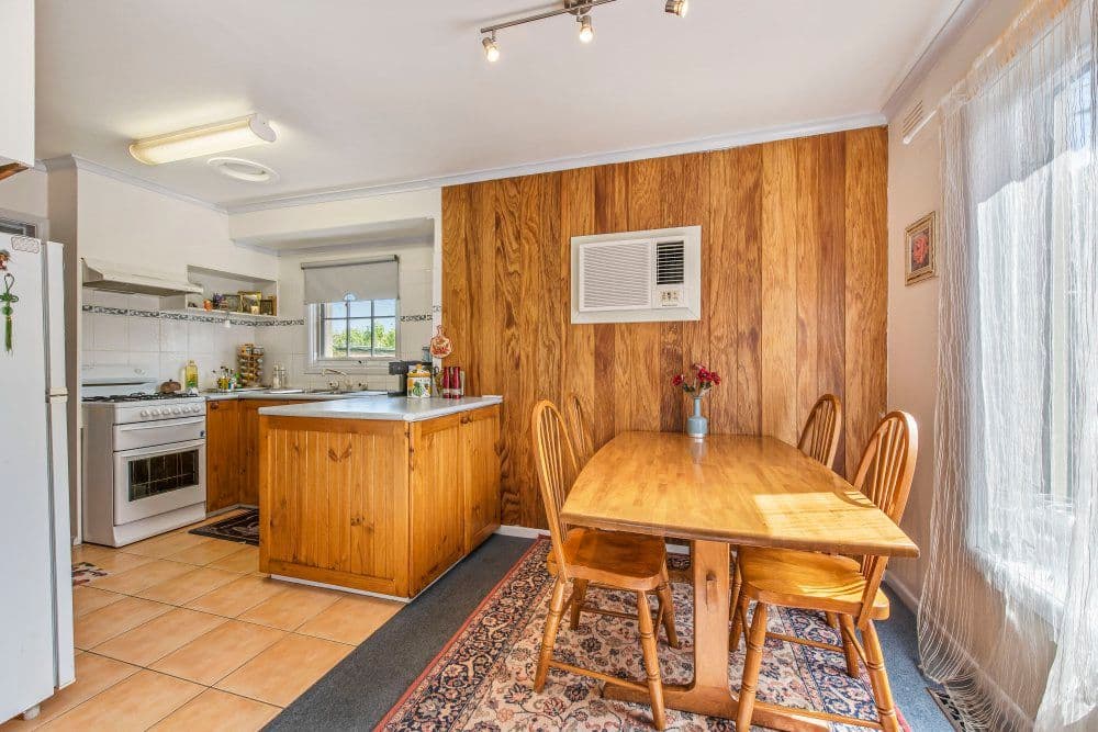 64 Laura Road, Knoxfield VIC 3180, Knoxfield - Thumbnail 4