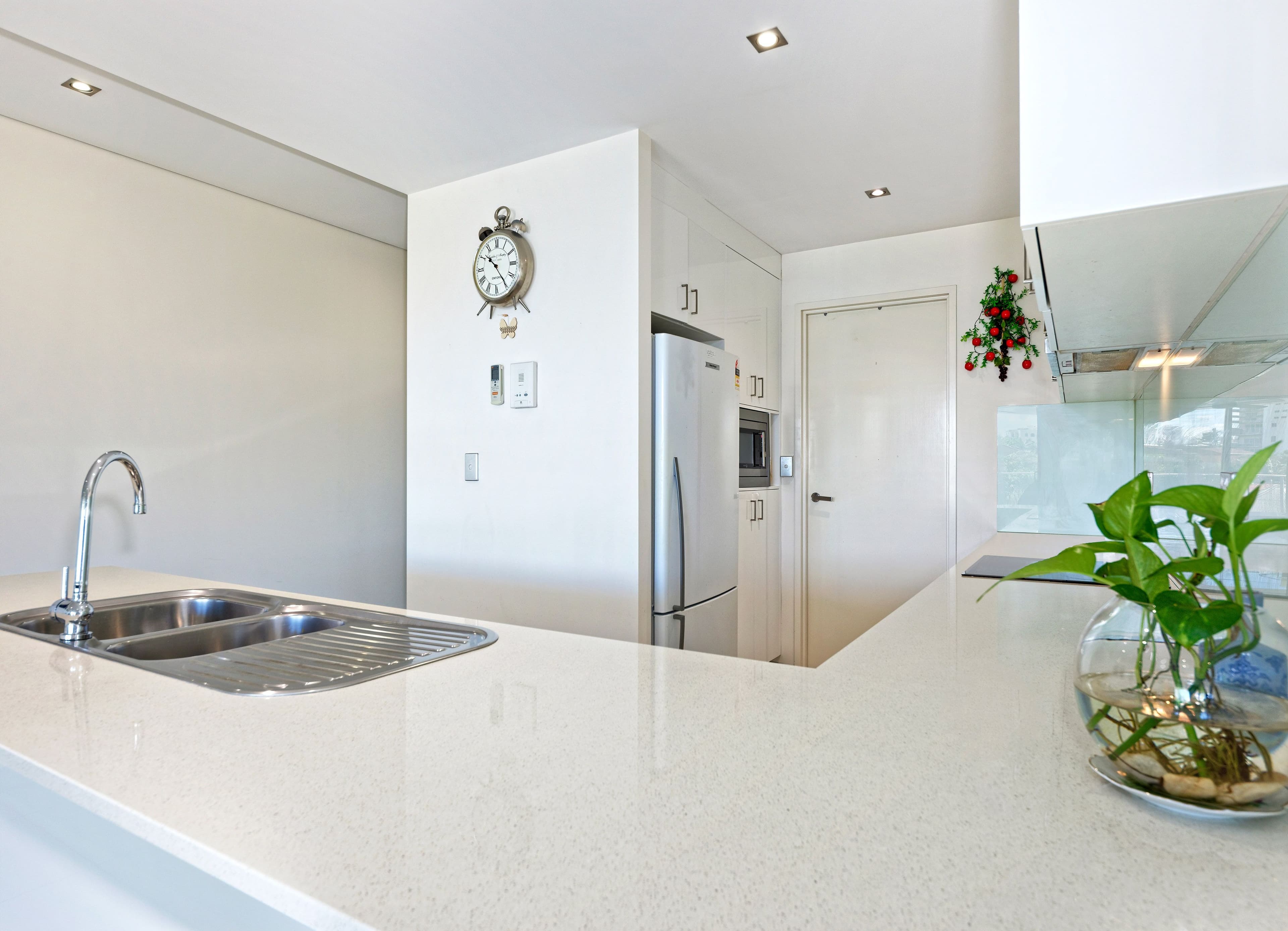 17 Marine Parade, Redcliffe QLD 4020, Redcliffe - Thumbnail 5