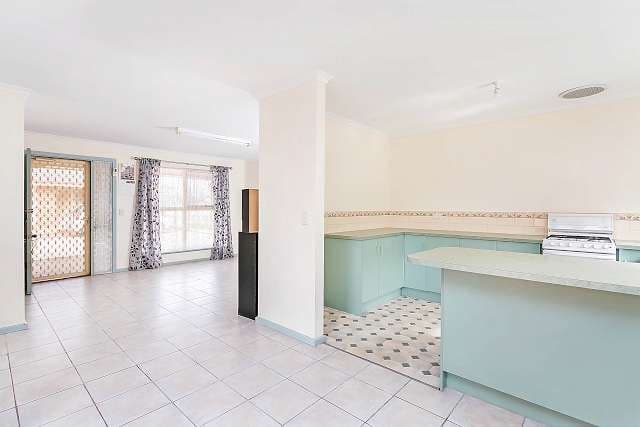 302 Victoria Road, Largs North SA 5016, Largs North - Thumbnail 3