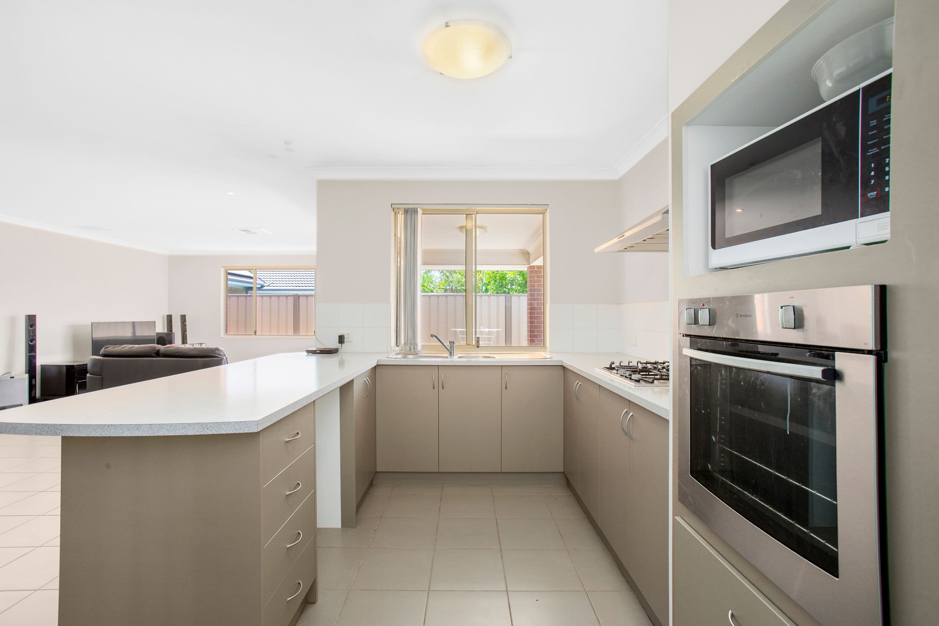 8B Brixton Street, Beckenham WA 6107, Beckenham - Thumbnail 6