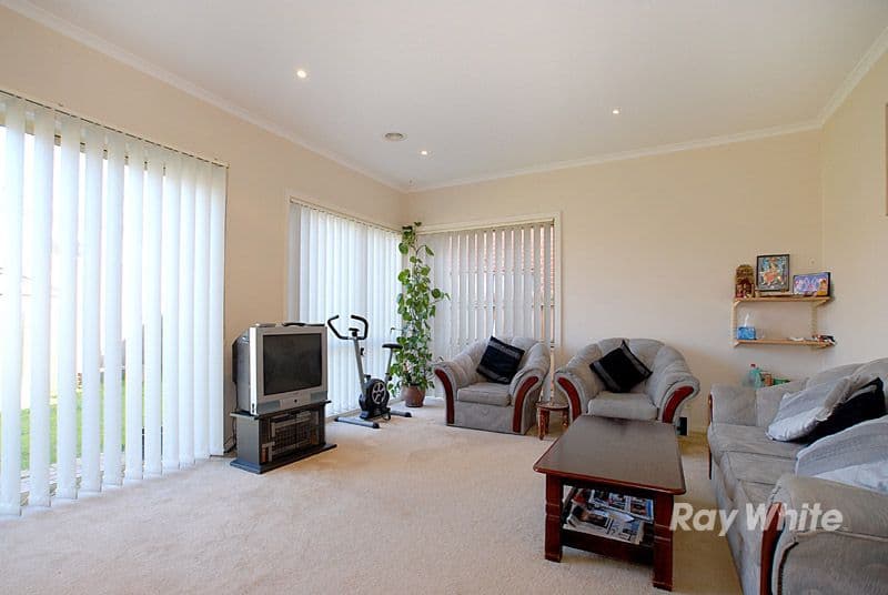 9 Majestic  Boulevard, CRANBOURNE VIC 3977, Cranbourne - Thumbnail 4