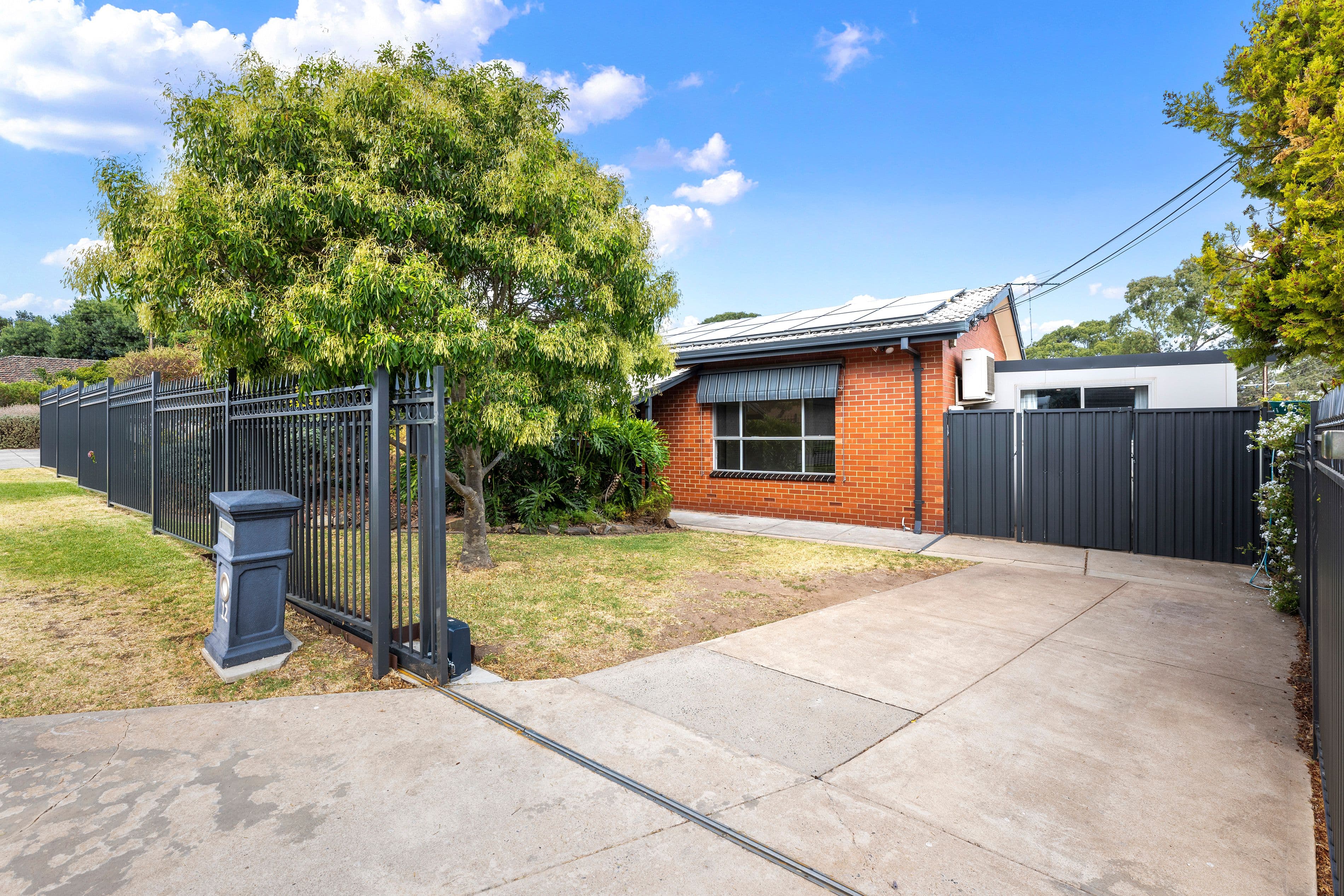 12 Crescent Court, Ridgehaven SA 5097, Ridgehaven - Thumbnail 2