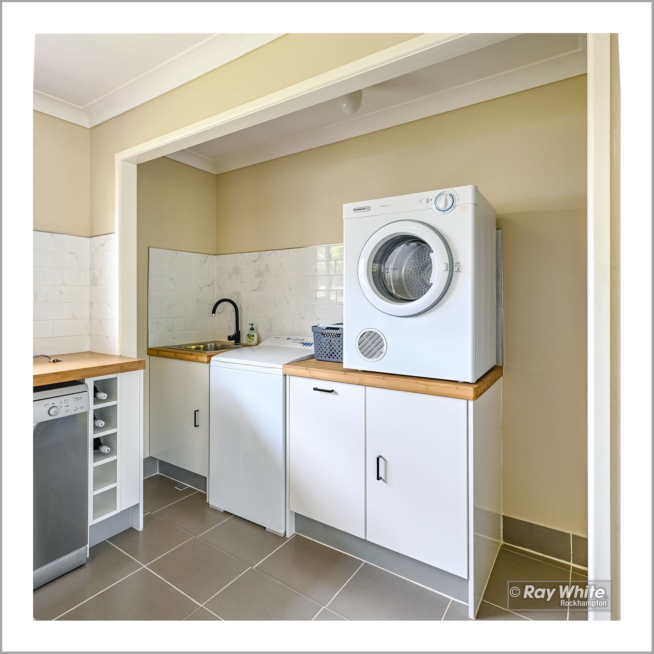 31 West Street, The Range QLD 4700, The Range - Thumbnail 4