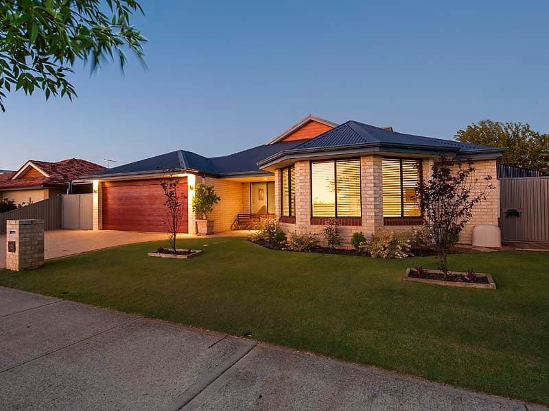 10 Ennerdale Boulevard, Waikiki WA 6169, Waikiki - Image 1