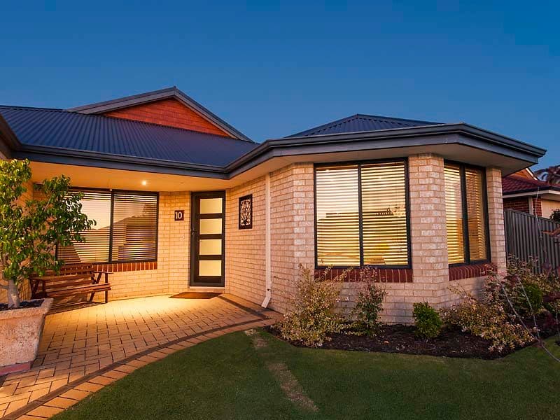 10 Ennerdale Boulevard, Waikiki WA 6169, Waikiki - Thumbnail 2