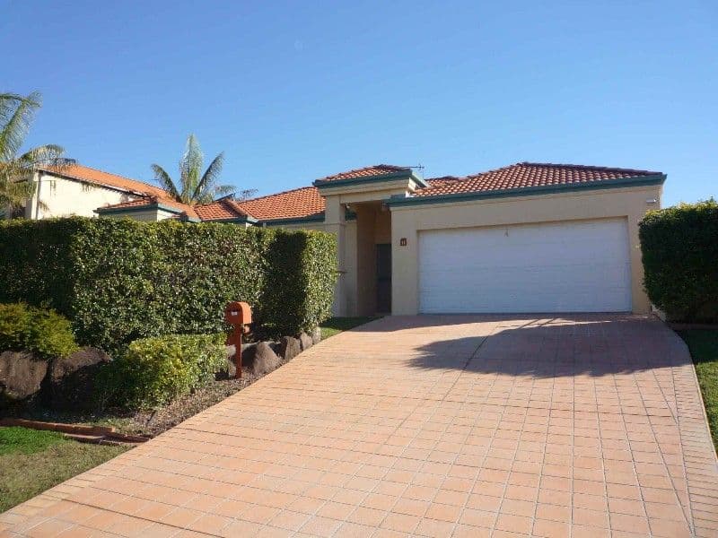 11 Calcetto Place, ARUNDEL QLD 4214, Arundel - Thumbnail 2