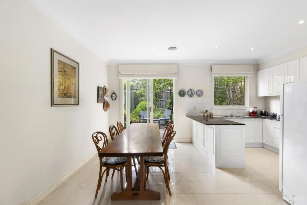 8 Yeneda Street, Balwyn North - Thumbnail 7