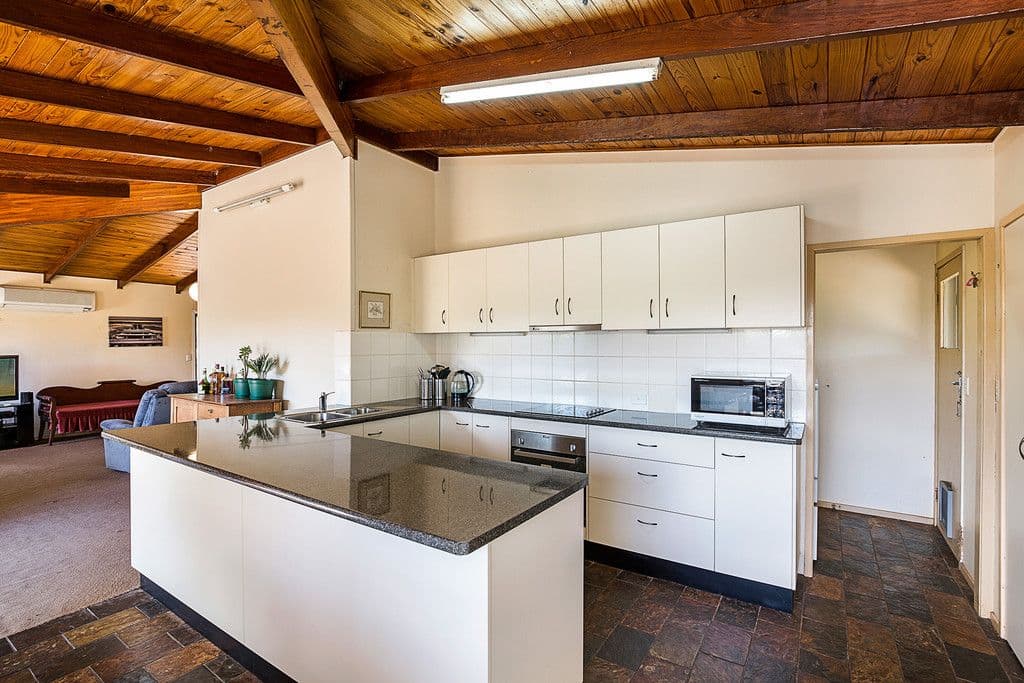 39 Cawdor Road, Highfields QLD 4352, Highfields - Thumbnail 2