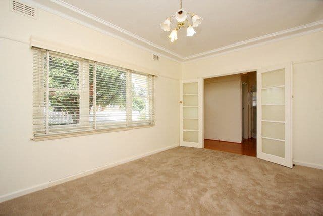 182 Purinuan Road, Reservoir VIC 3073, Reservoir - Thumbnail 2