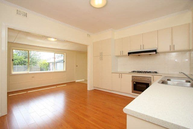 182 Purinuan Road, Reservoir VIC 3073, Reservoir - Thumbnail 5