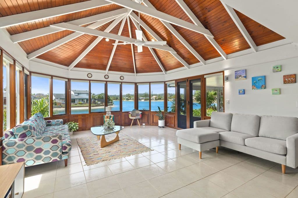 7 Murtha Drive, Elanora QLD 4221, Elanora - Thumbnail 3