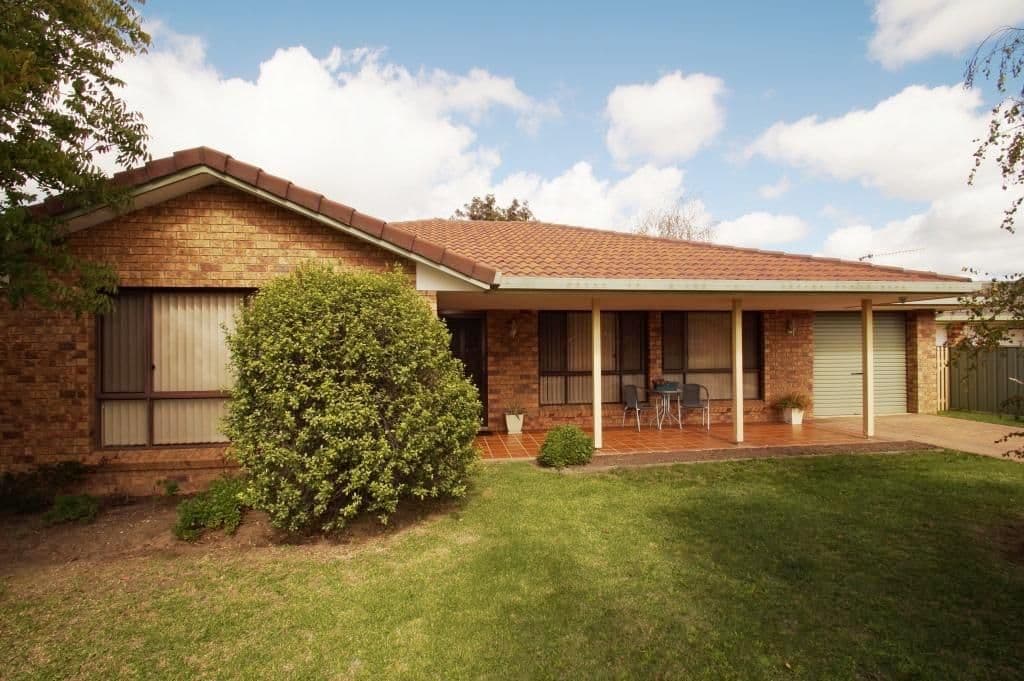 51 MacDonald Drive, ARMIDALE NSW 2350, Armidale - Image 1
