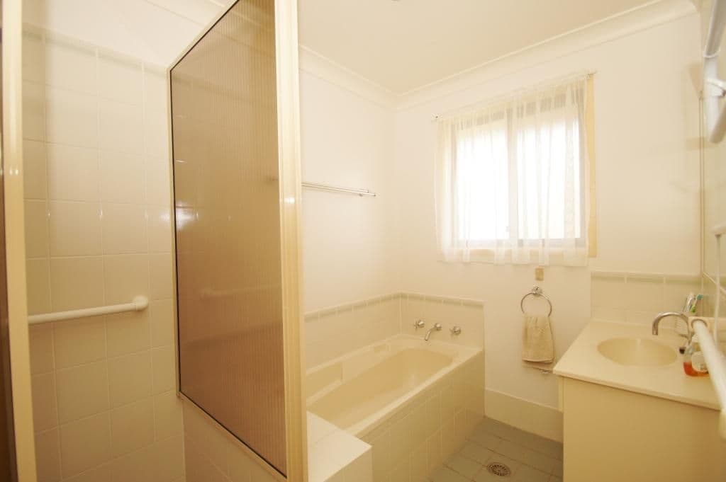 51 MacDonald Drive, ARMIDALE NSW 2350, Armidale - Thumbnail 8